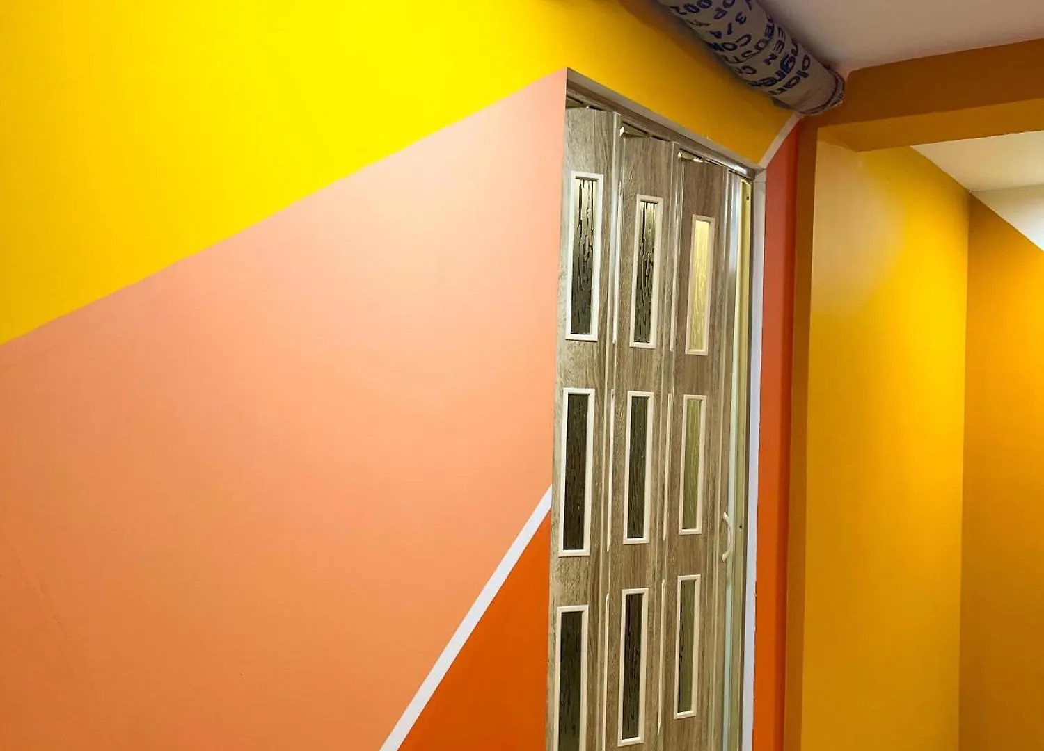 Blue Door Hostel Tirana Albania