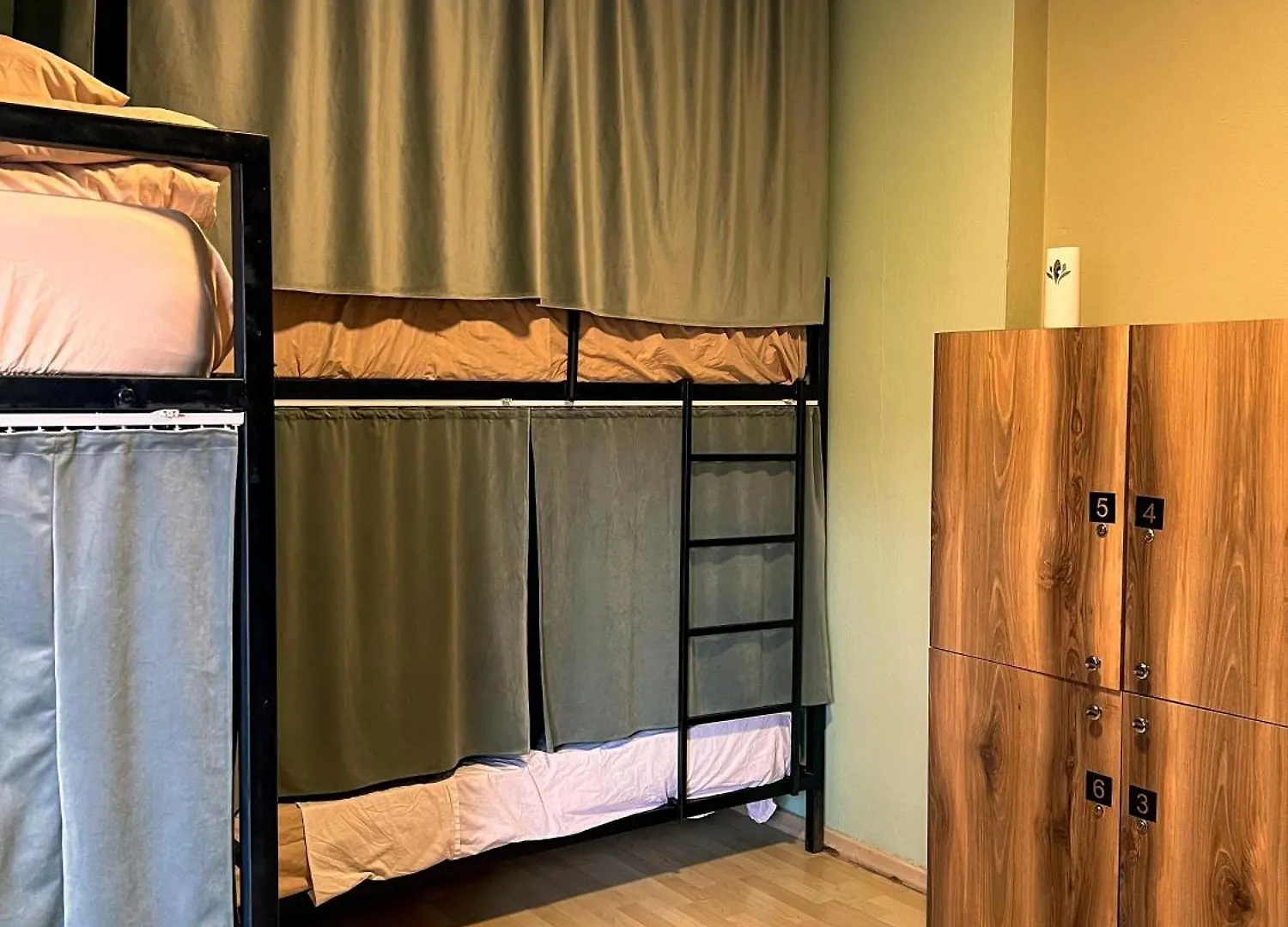 Blue Door Hostel Tirana