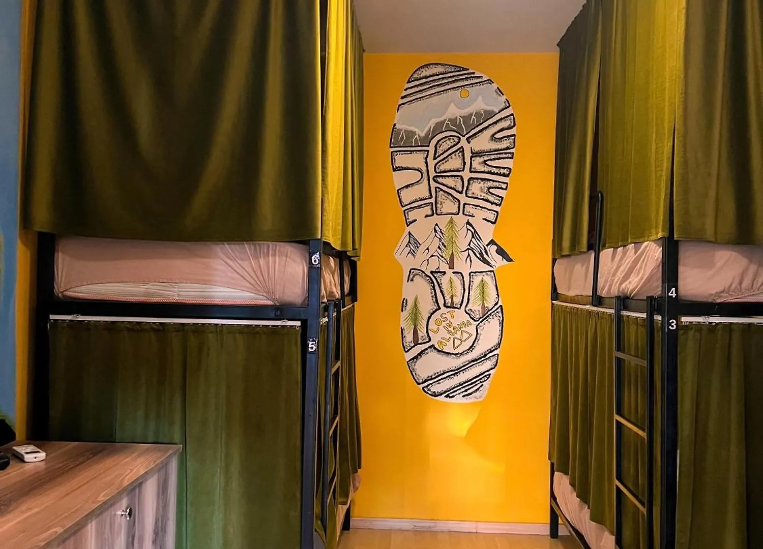 Blue Door Hostel Tirana